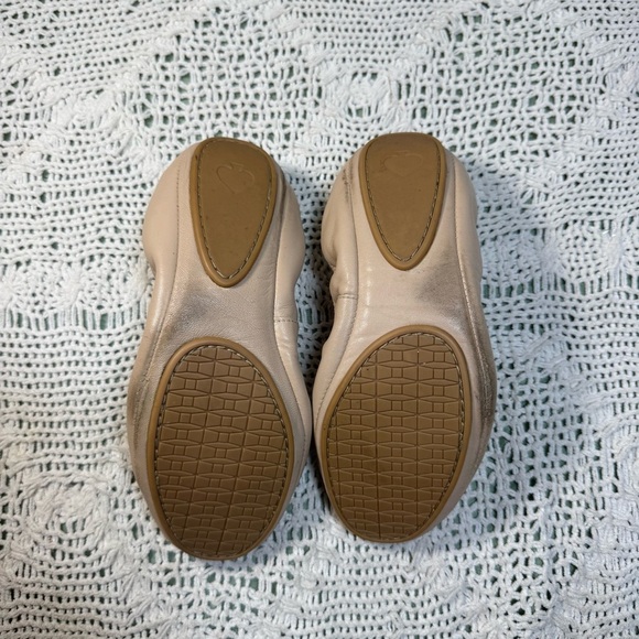 Kate Spade Nude Globe Ballet Flats Size 8 - Picture 2 of 7